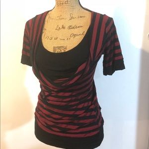 Fang Brand Long Top Red Black Stripes Size Medium